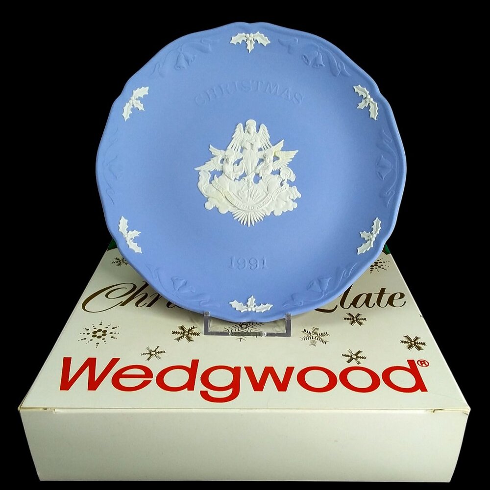 Vtg Wedgwood 1991 Christmas Plate Jasperware Hark the Herald Angels Sing BOXED